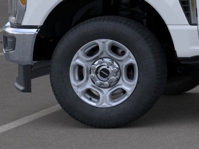 2026 Ford Super Duty F-350® XLT