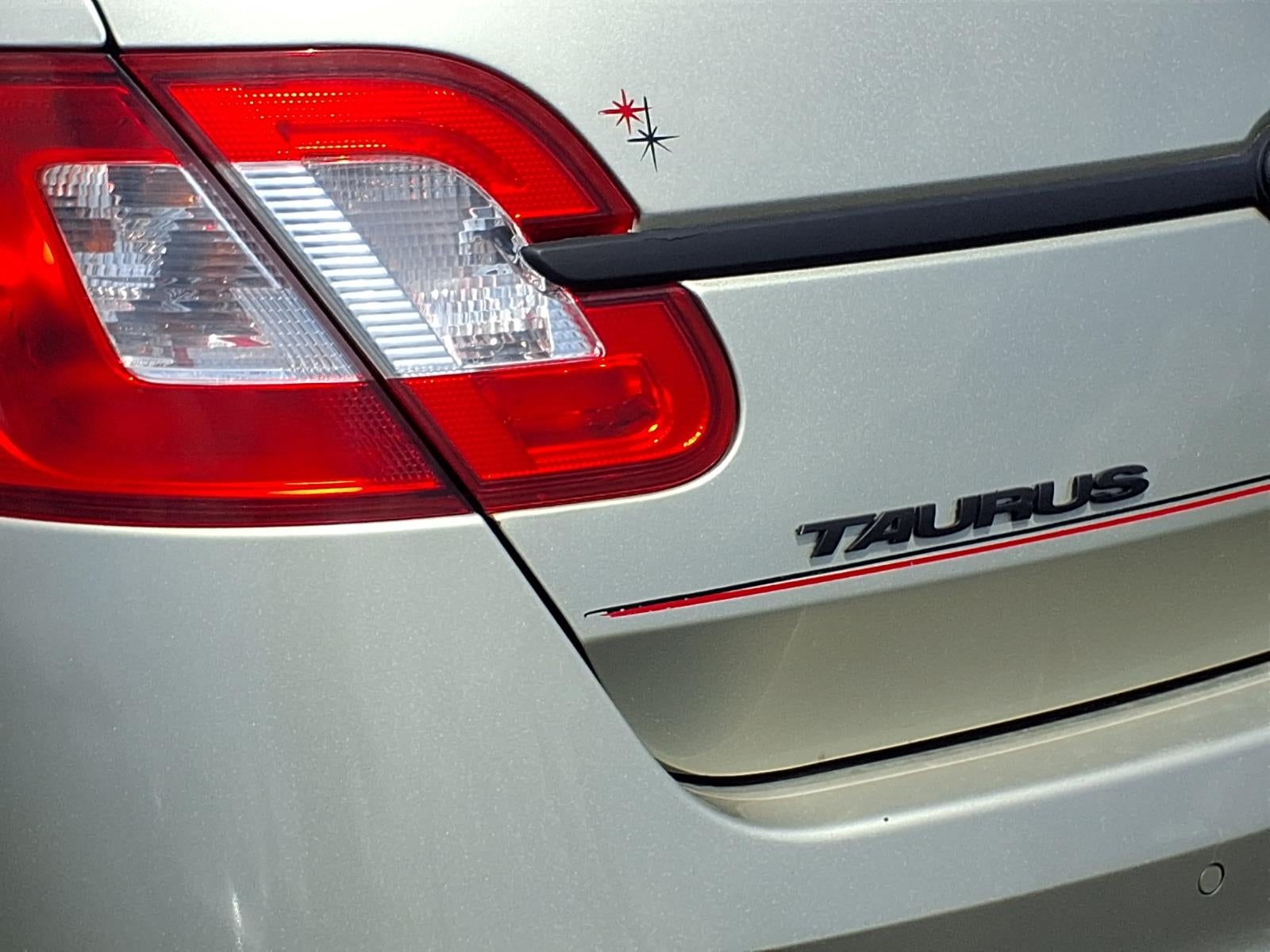 2010 Ford Taurus SEL