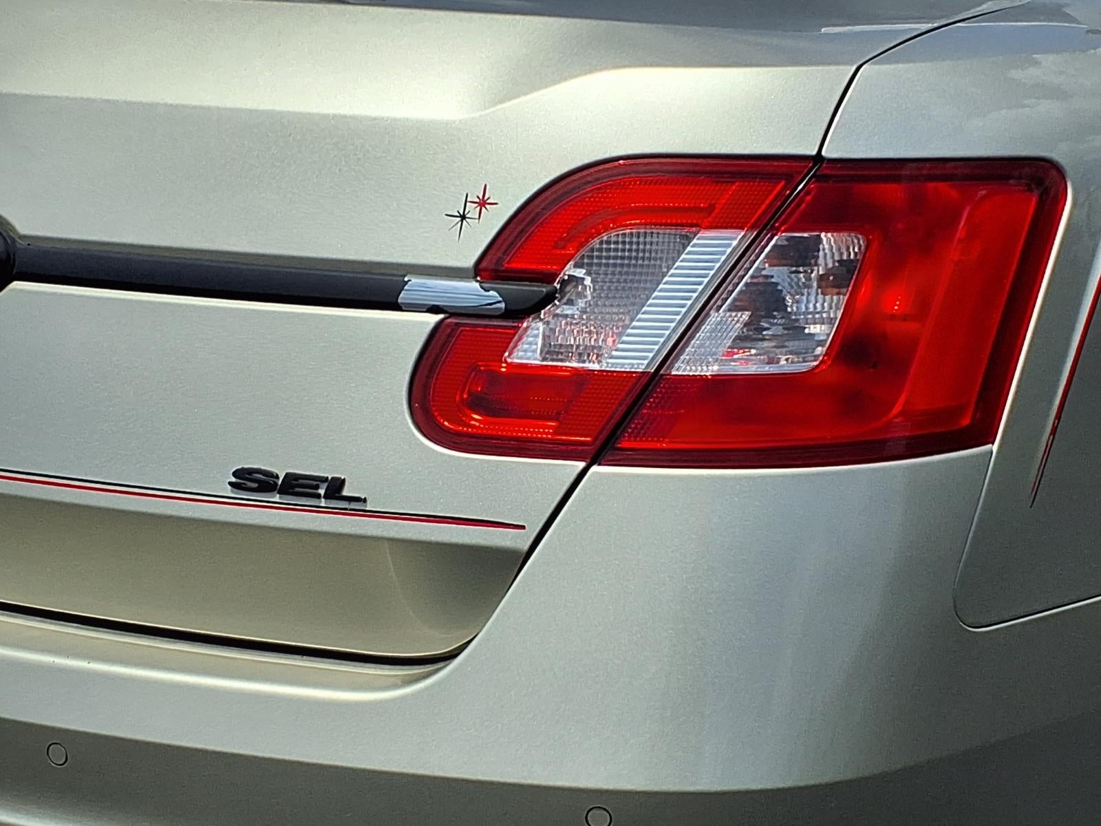 2010 Ford Taurus SEL