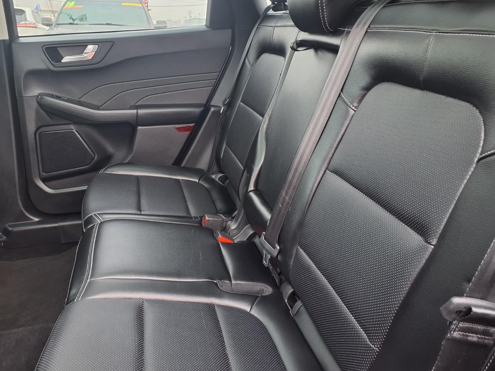 2022 Ford Escape Titanium