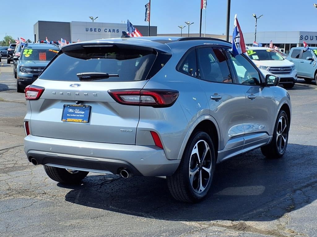 2023 Ford Escape ST-Line Elite