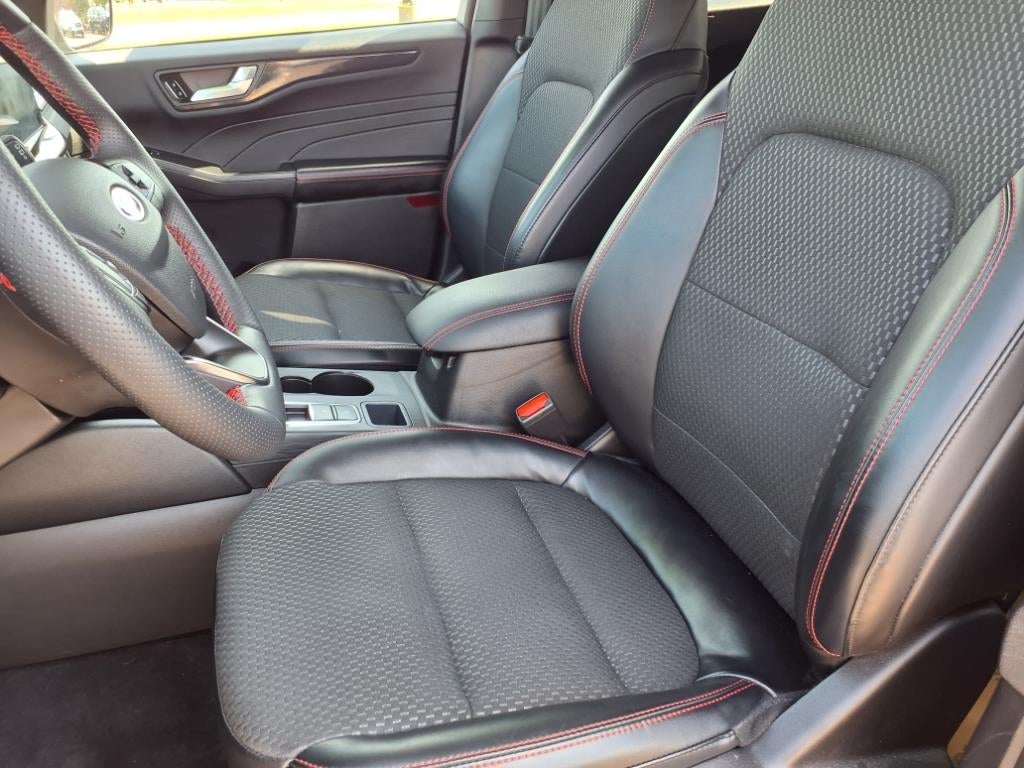 2023 Ford Escape ST-Line Elite