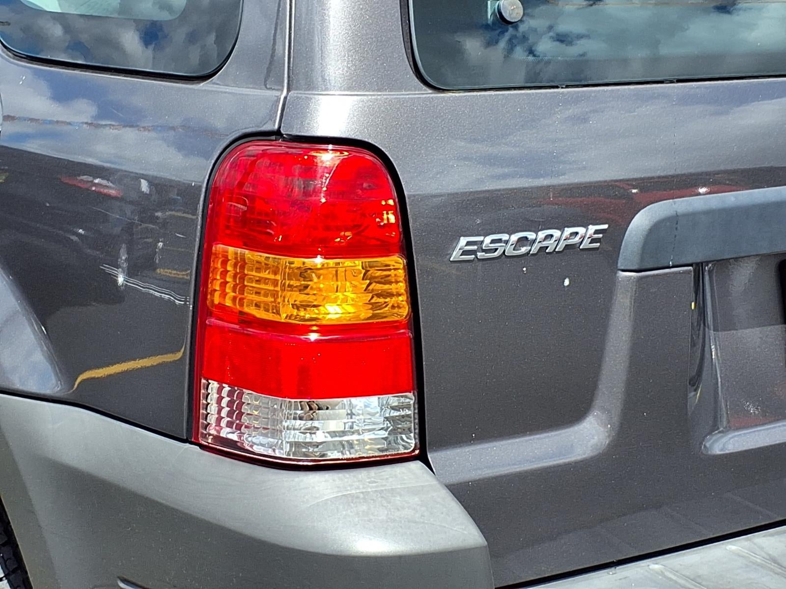 2005 Ford Escape XLS