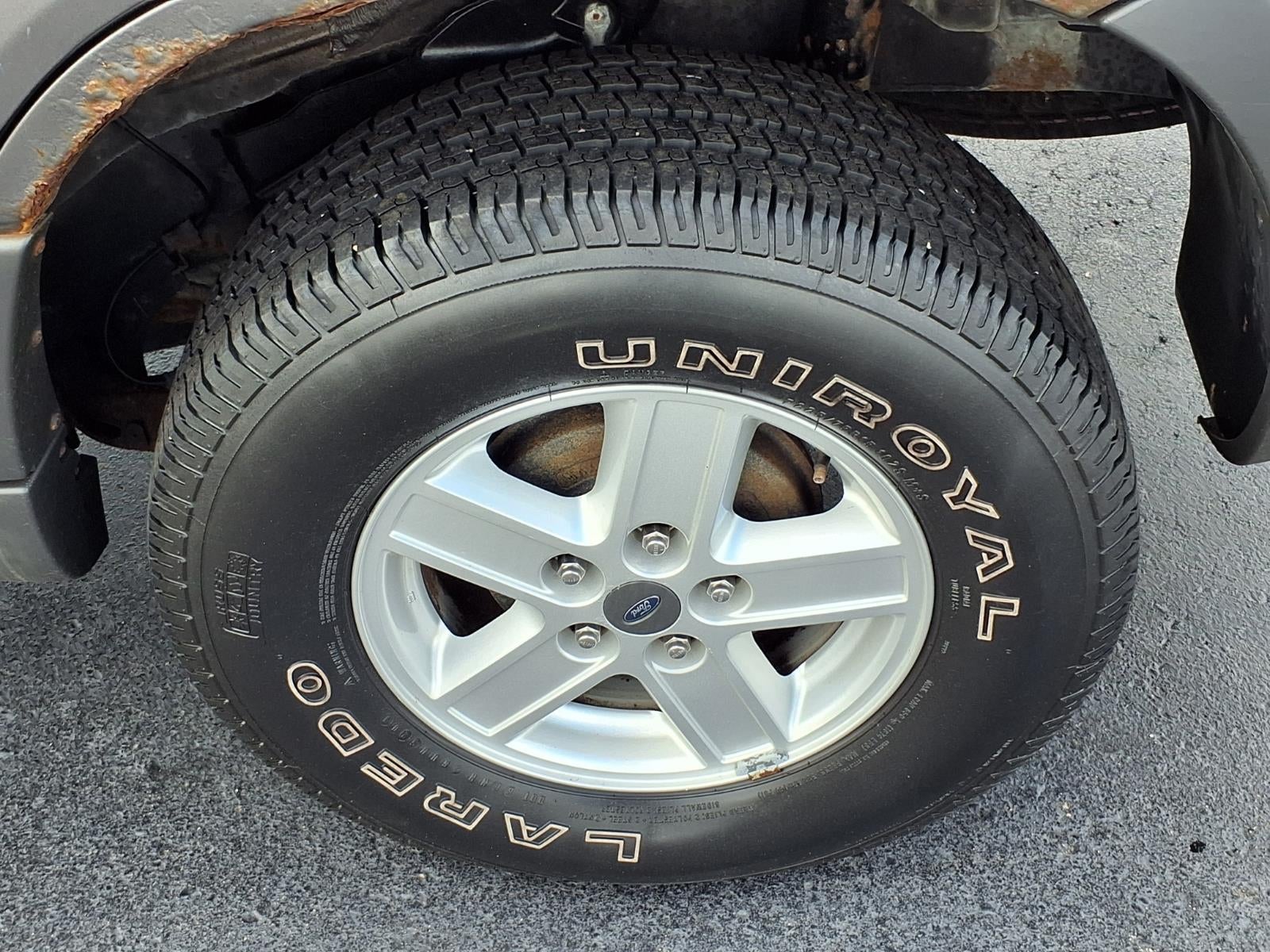 2005 Ford Escape XLS