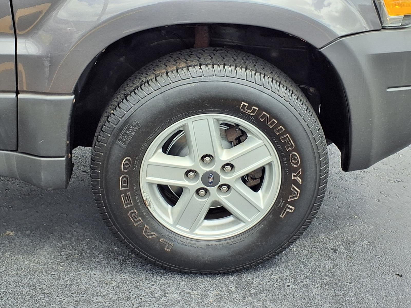 2005 Ford Escape XLS