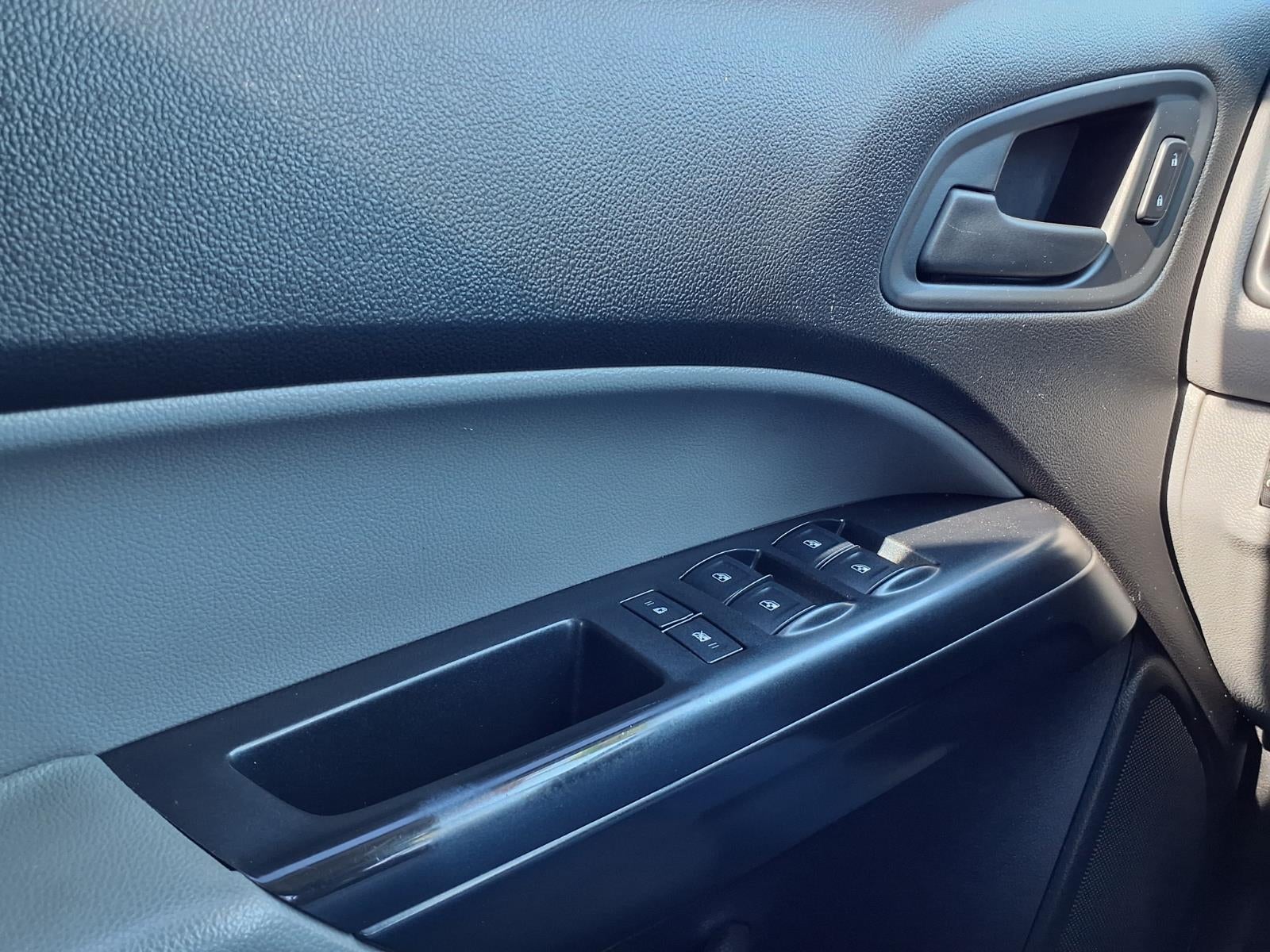 2016 GMC Canyon Base