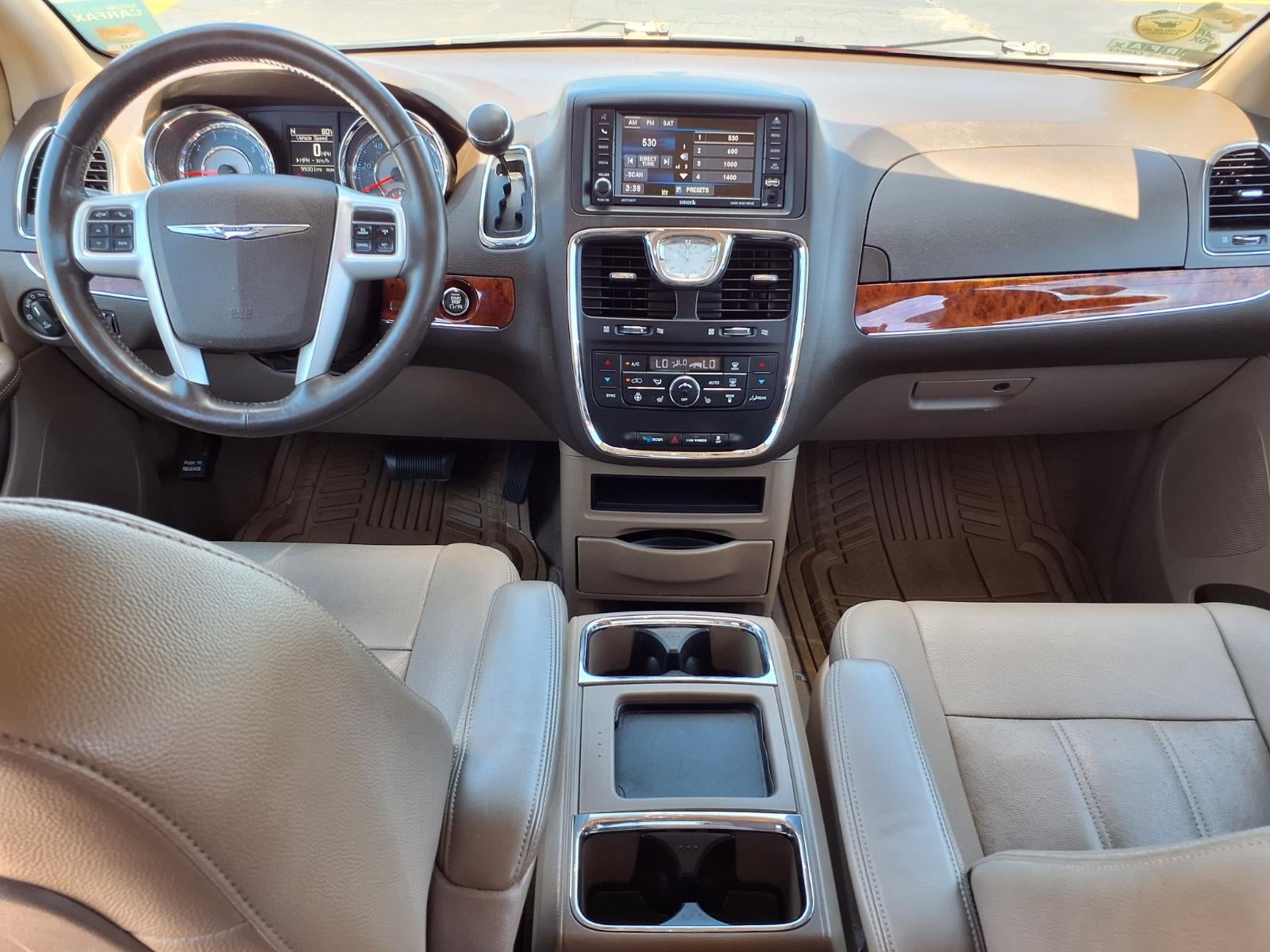 2016 Chrysler Town & Country Touring