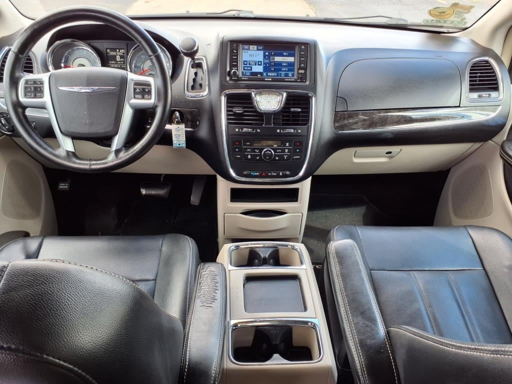 2012 Chrysler Town & Country Touring-L