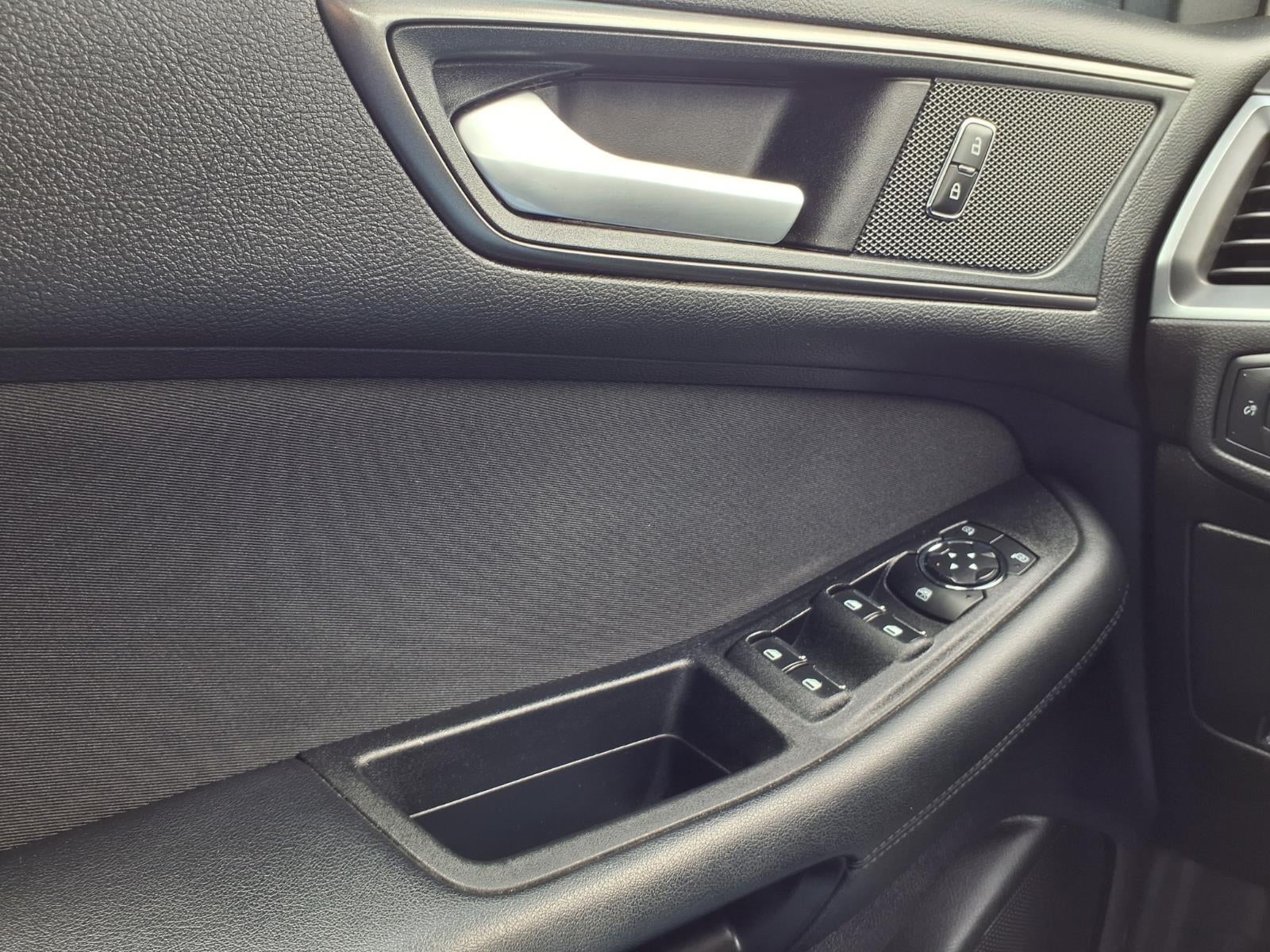 2019 Ford Edge SE