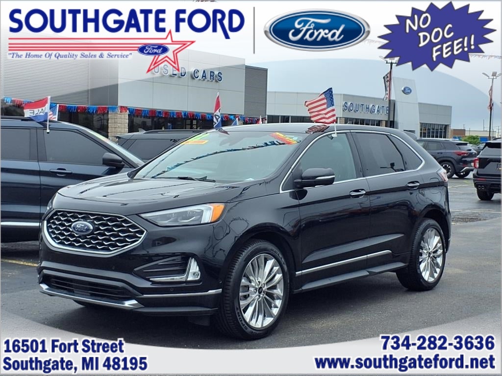 2022 Ford Edge Titanium