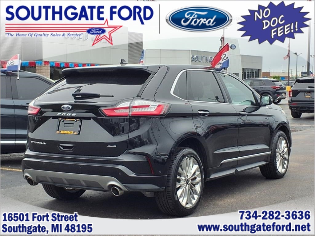2022 Ford Edge Titanium